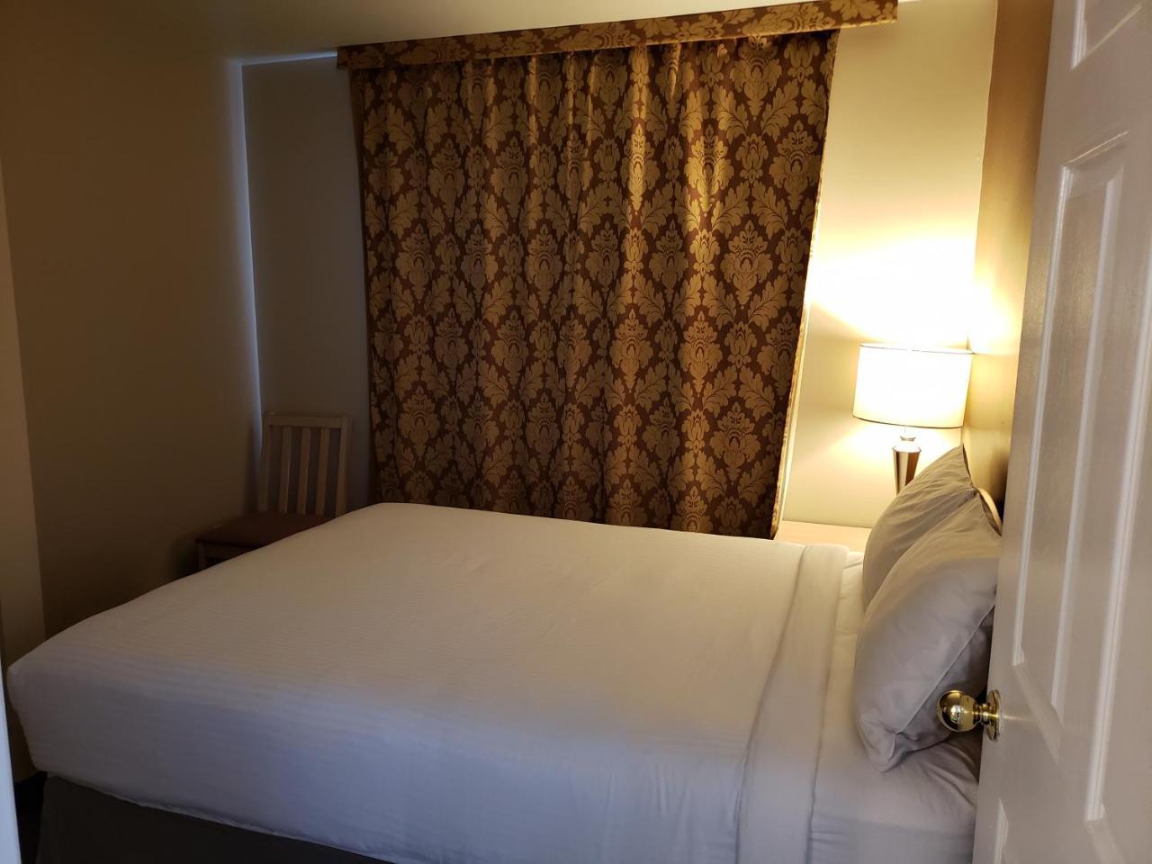 Shemron Suites Hotel Deep River المظهر الخارجي الصورة