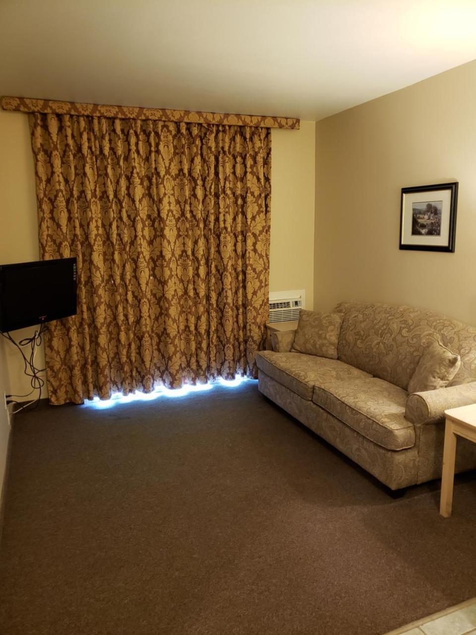 Shemron Suites Hotel Deep River المظهر الخارجي الصورة