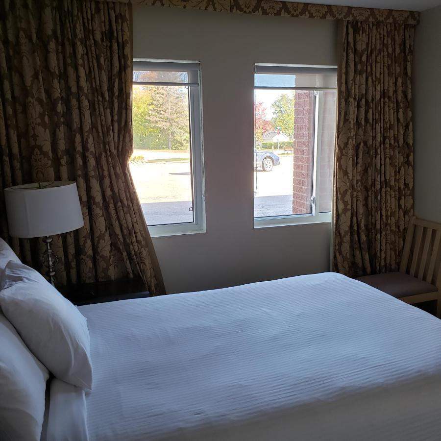 Shemron Suites Hotel Deep River المظهر الخارجي الصورة